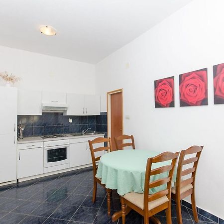 Apartments Ivanka Vis Dış mekan fotoğraf