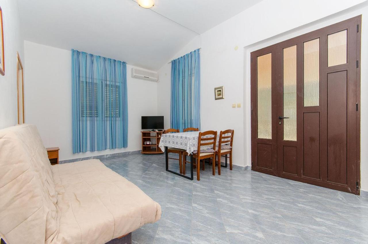 Apartments Ivanka Vis Dış mekan fotoğraf