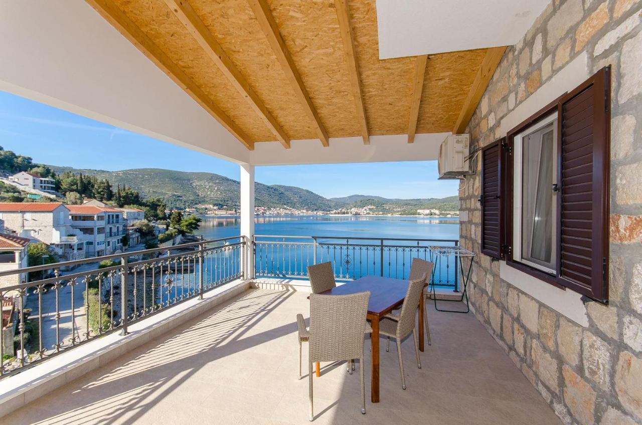 Apartments Ivanka Vis Dış mekan fotoğraf