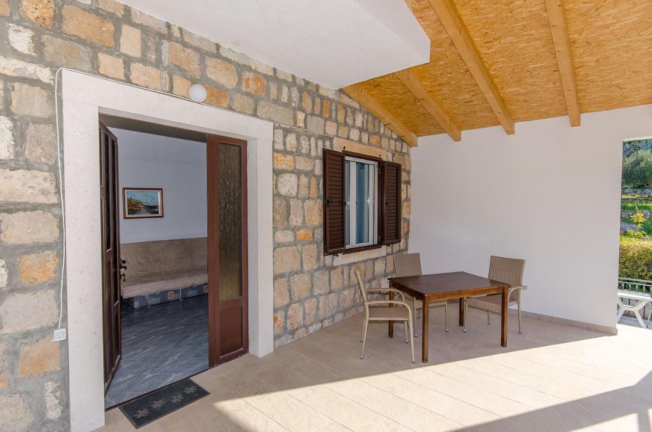 Apartments Ivanka Vis Dış mekan fotoğraf