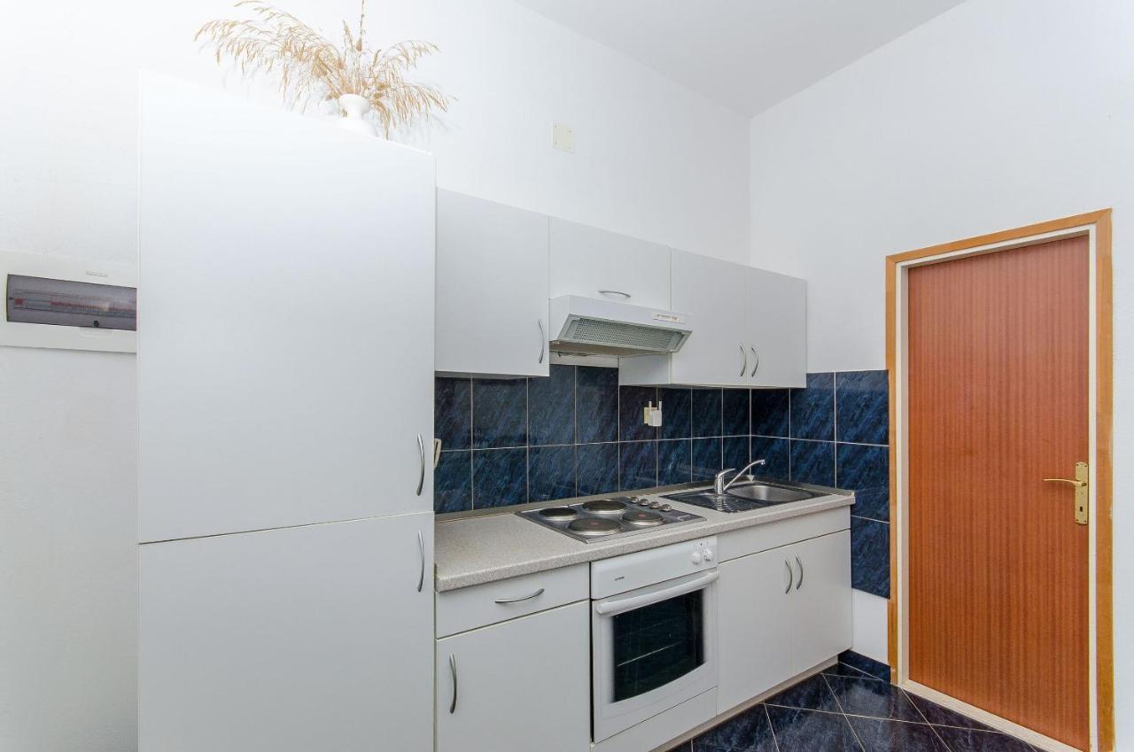 Apartments Ivanka Vis Dış mekan fotoğraf